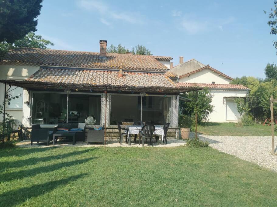 Holiday home Maison Avec Piscine Dans Village Provencal. Courthezon